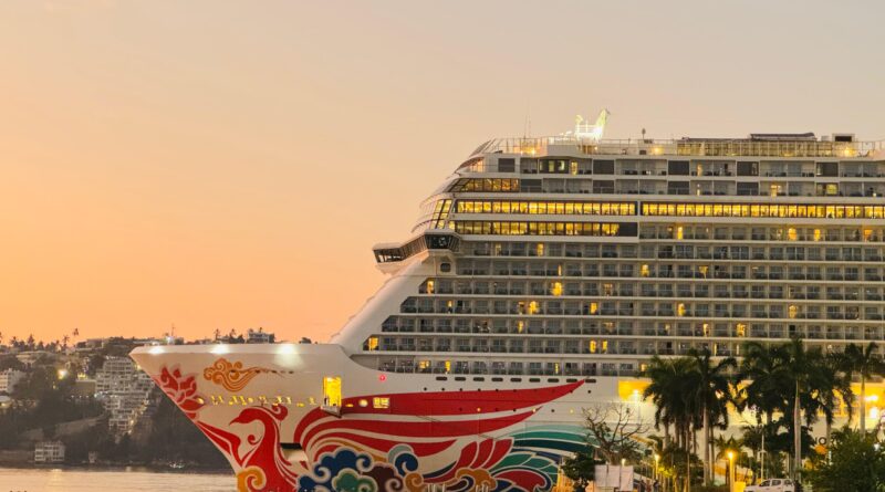 ASIPONA Acapulco da la bienvenida al Crucero NORWEGIAN JOY